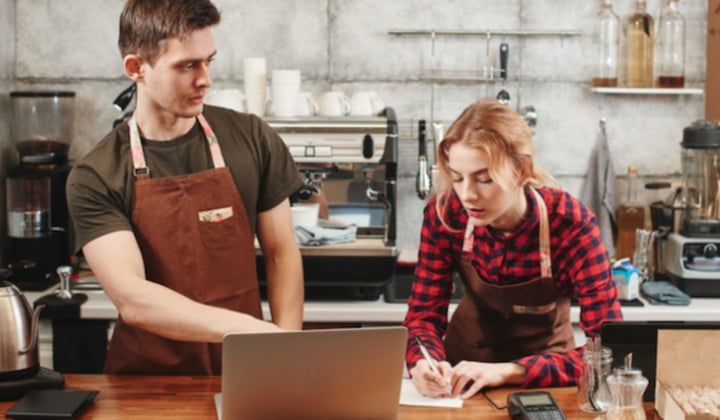 How to Prevent Predictive Scheduling Violations and Achieve Labor Law Compliance in All Your Restaurants