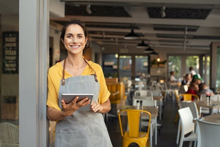 Mobile Apps Extend the Foodservice Back-Office to the Team and Beyond